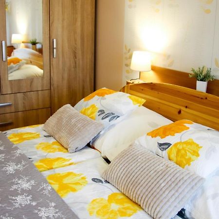 Dia Apartman 米什科尔茨 外观 照片